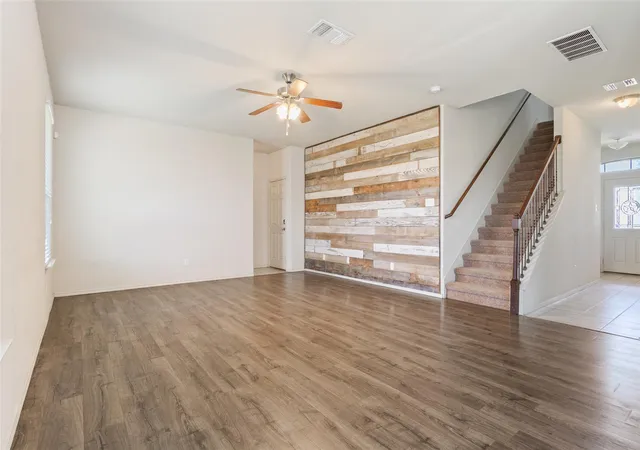 3rd image of 231 Druse Ln, Jarrell, TX 76537 | MLS# 1322655