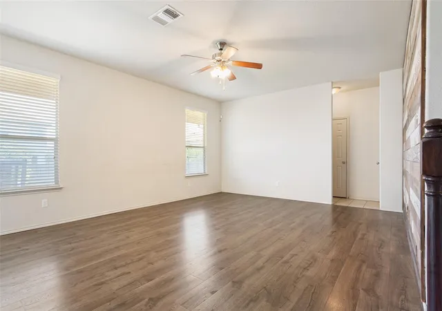 4th image of 231 Druse Ln, Jarrell, TX 76537 | MLS# 1322655