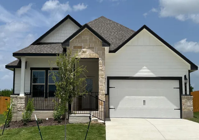 Photo 1 of Single family home for sale at 412 Creekfall Rd, Burnet, TX 78611 | MLS# 7446117 | Listing updated on 2026-10-02