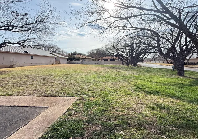 Homes for sale in Horseshoe Bay, TX | 101 Menard Ct, Horseshoe Bay, TX 78657 | MLS# 3752782