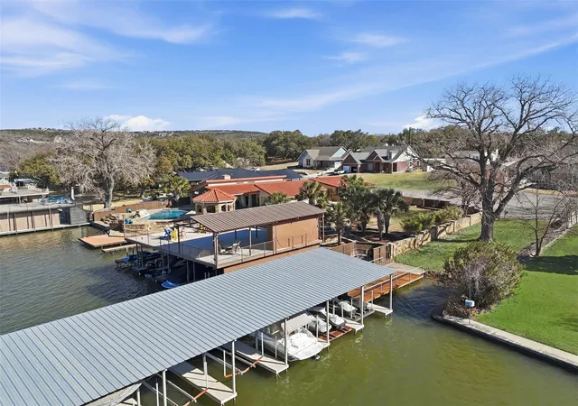 Homes for sale in Kingsland, TX | 127 Hidden Oaks Dr, Kingsland, TX 78639 | MLS# 9595498