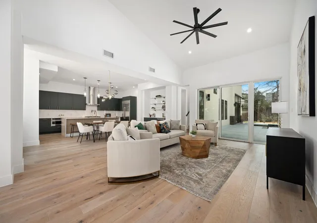 3rd image of 1119 Fairmount Ave, Austin, TX 78704 | MLS# 3931463