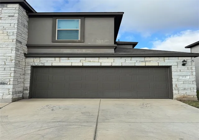 Photo 1 of Single family home for sale at 333 Capstone Rd, Liberty Hill, TX 78642 | MLS# 1681810 | Listing updated on 2026-08-31