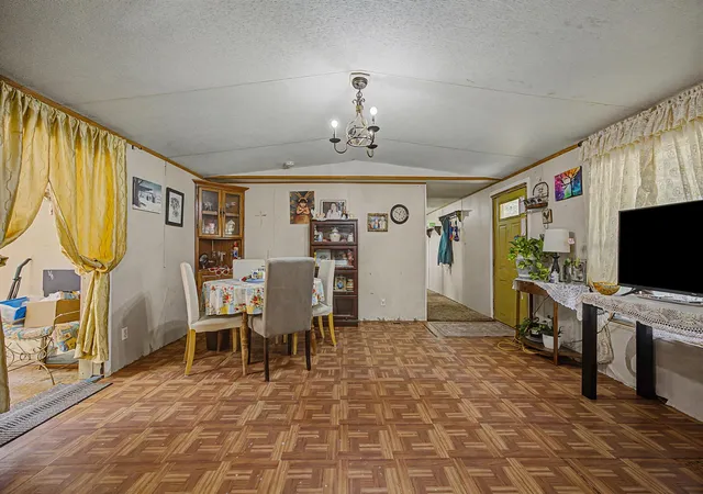 5th image of 105 S Austin Dr, Paige, TX 78659 | MLS# 5584243