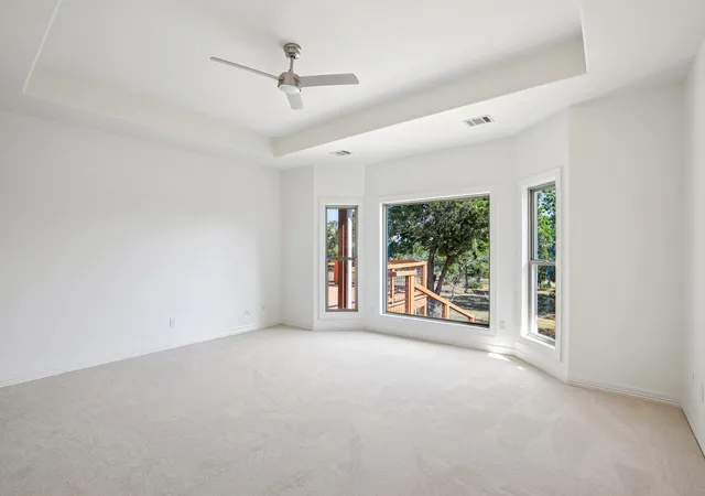 Photo 4 of Single family home for sale at 404 Saddlehorn Dr, Dripping Springs, TX 78620 | MLS# 4074929 | Listing updated on 2026-10-09