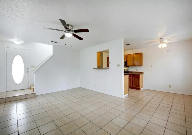 4th image of 6102 Parkwood Dr, Austin, TX 78735 | MLS# 3255639