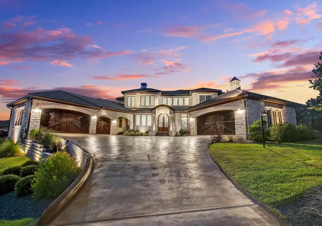 Photo 1 of Single family home for sale at 102 Cyn Turn Trl, Austin, TX 78734 | MLS# 6208594 | Listing updated on 2026-08-29