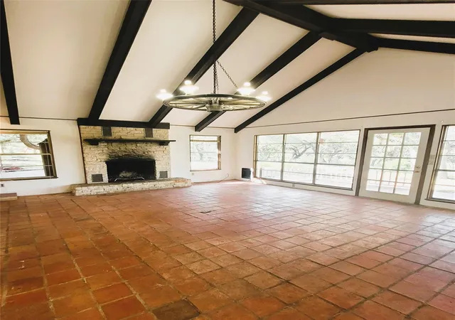 Photo 3 of Sale Pending at 702 Cottonwood Crk Rd, Dripping Springs, TX 78620 | MLS# 4550938 | Listing updated on 2026-08-25