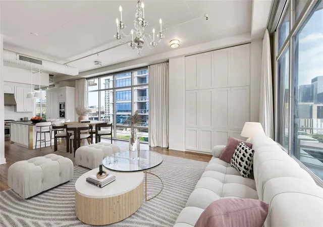 3rd image of 800 W 5Th St #1008, Austin, TX 78703 | MLS# 4590791