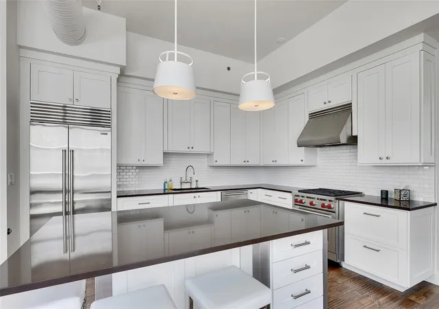 5th image of 800 W 5Th St #1008, Austin, TX 78703 | MLS# 4590791