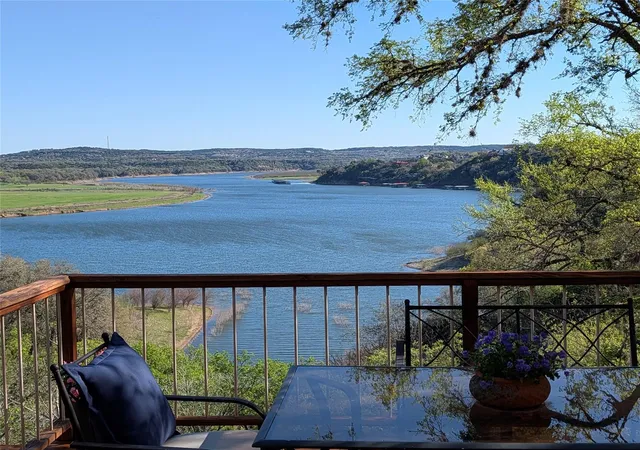 Photo 3 of Single family home for sale at 403 Coventry Rd, Spicewood, TX 78669 | MLS# 8792131 | Listing updated on 2026-09-15