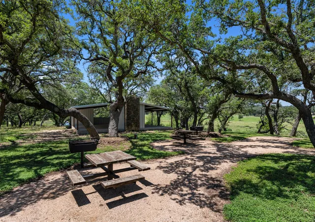 25th image of 369 Sw Crosswater Ln, Dripping Springs, TX 78620 | MLS# 4012986