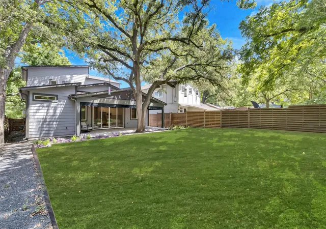 32nd image of 1208 Kinney Ave, Austin, TX 78704 | MLS# 5174632