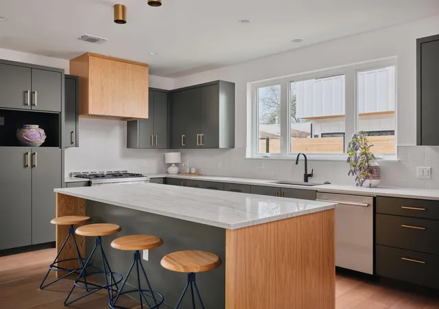 2nd image of 3019 Garwood St #2, Austin, TX 78702 | MLS# 5019705
