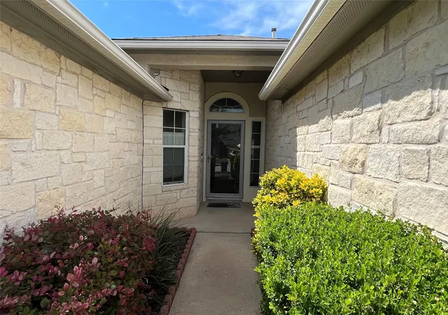 Homes for sale in Leander, TX | 701 Los Robles Rd, Leander, TX 78641 | MLS# 1785479
