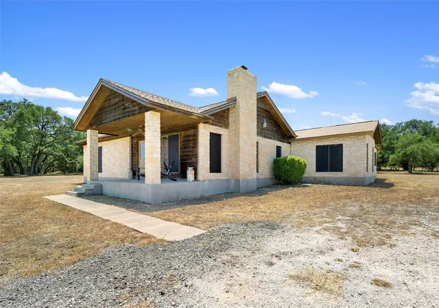 Photo 1 of Single family home for sale at 120 Craigen Rd, Liberty Hill, TX 78642 | MLS# 2044421 | Listing updated on 2026-10-08