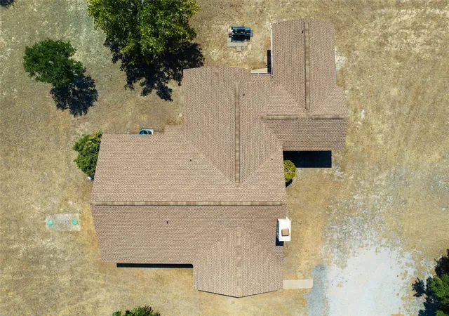 Photo 3 of Single family home for sale at 120 Craigen Rd, Liberty Hill, TX 78642 | MLS# 2044421 | Listing updated on 2026-10-08