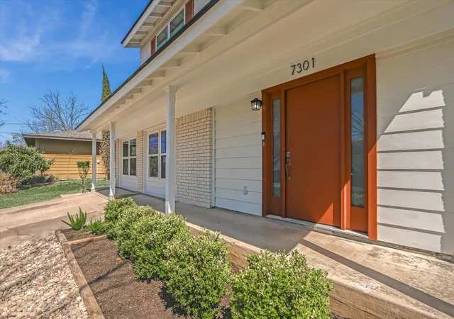 Photo 2 of Single family home for sale at 7301 Marywood Cir, Austin, TX 78723 | MLS# 3744736 | Listing updated on 2026-10-11