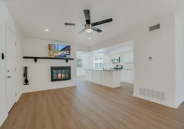 Photo 4 of Single family home for sale at 7301 Marywood Cir, Austin, TX 78723 | MLS# 3744736 | Listing updated on 2026-10-11