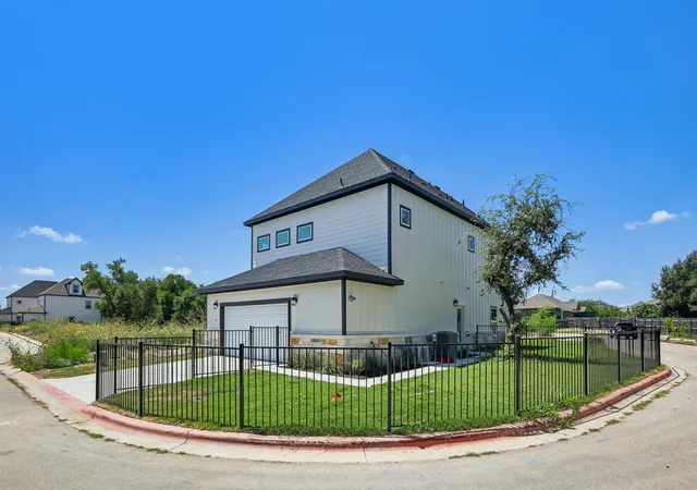 30th image of 1301 Low Branch Ln #9, Leander, TX 78641 | MLS# 8038474