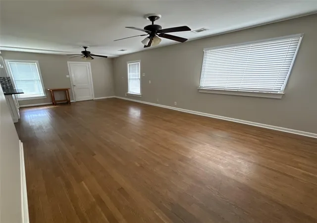 3rd image of 1041 Rosemont St, Austin, TX 78723 | MLS# 2401144