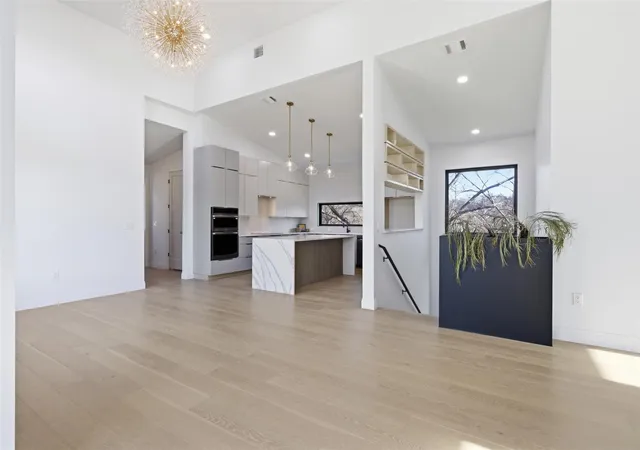 4th image of 5013 Rob Scott St, Austin, TX 78721 | MLS# 4630469