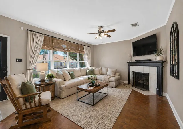 Photo 3 of Single family home for sale at 1114 Calistoga Dr, Leander, TX 78641 | MLS# 4645938 | Listing updated on 2026-08-18