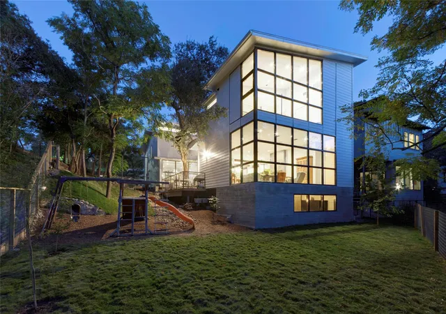 Photo 1 of Single family home for sale at 1700 S 6th Street, Austin, TX 78704 | MLS# 4100050 | Listing updated on 2026-09-18