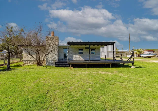 Photo 3 of Single family home for sale at 110 Lakewood Dr, Burnet, TX 78611 | MLS# 5294064 | Listing updated on 2026-09-12