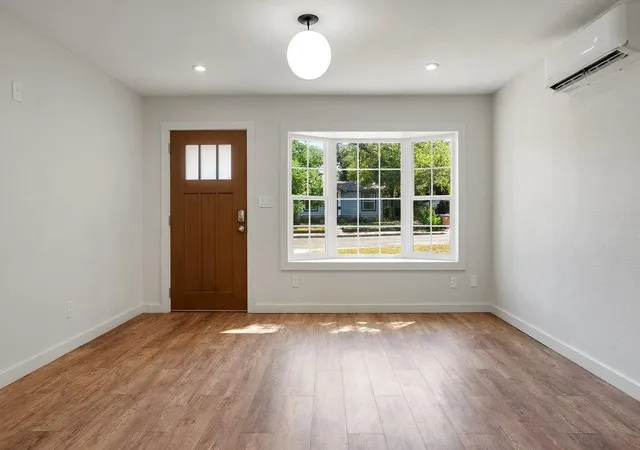 4th image of 1176 Graham St, Austin, TX 78702 | MLS# 4451210
