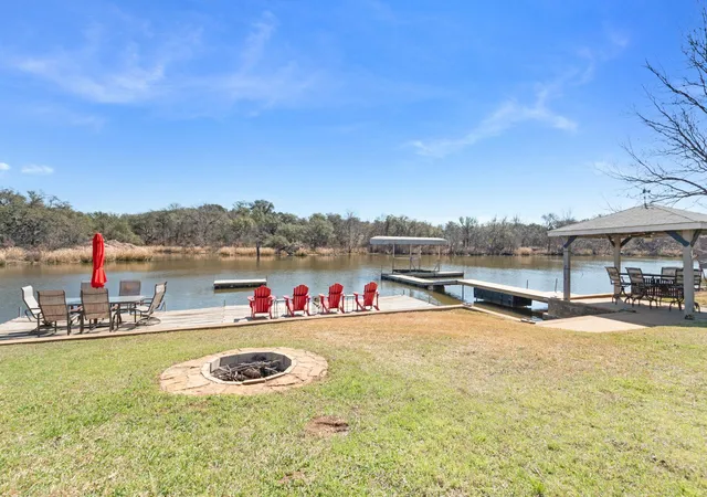 Photo 2 of Single family home for sale at 318 Clear Crk Dr, Burnet, TX 78611 | MLS# 2589415 | Listing updated on 2026-08-27