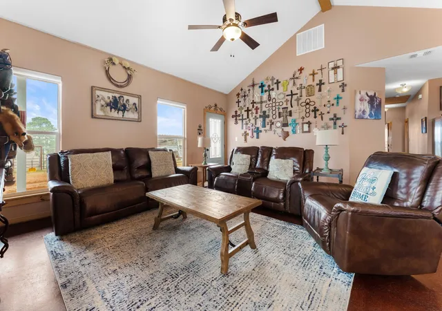 Photo 3 of House for sale at 935 Highway 21 E, Bastrop, TX 78602 | MLS# 5905429 | Listing updated on 2026-10-29