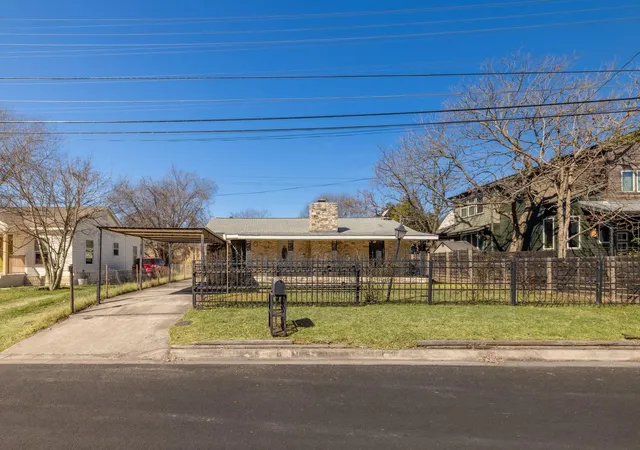 3rd image of 1114 Richardine Ave, Austin, TX 78721 | MLS# 3642216
