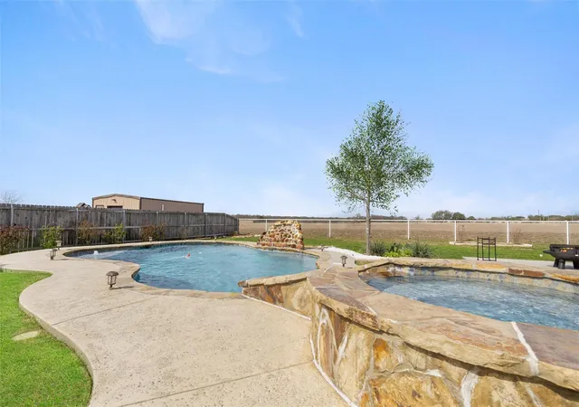 3rd image of 11010 La Paloma Loop W, Salado, TX 76571 | MLS# 6807673