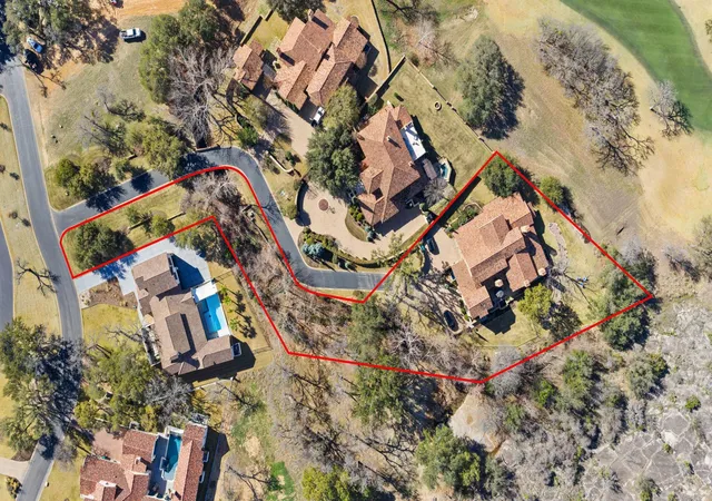 2nd image of 119 Plaza Escondido, Horseshoe Bay, TX 78657 | Houzeo