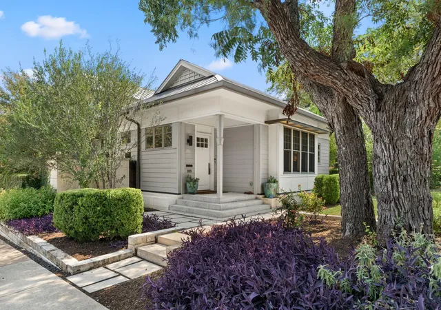 3rd image of 3015 & 3013 Washington Square Sq, Austin, TX 78705 | MLS# 3110051
