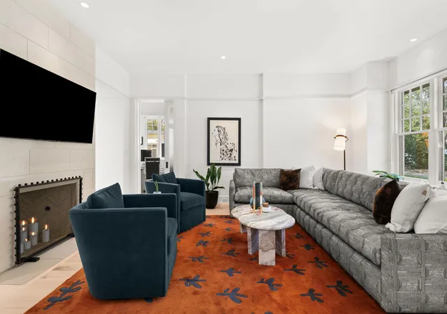 5th image of 3015 & 3013 Washington Square Sq, Austin, TX 78705 | MLS# 3110051
