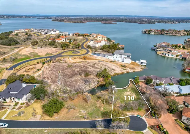 2nd image of 110 Moon Isle, Horseshoe Bay, TX 78657 | MLS# 3225410