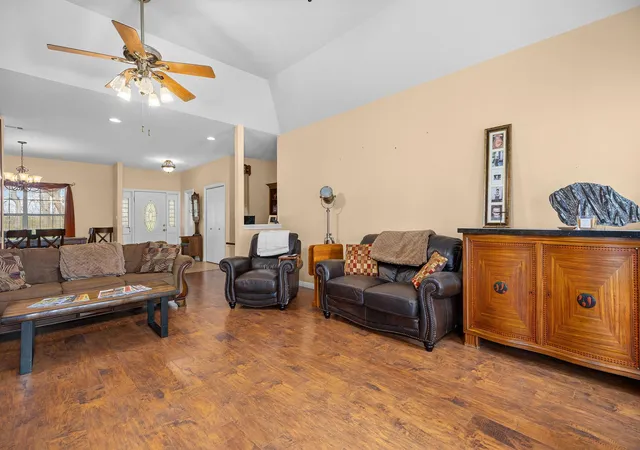 Photo 3 of Single family home for sale at 75 County Rd 129, Taylor, TX 76574 | MLS# 3795982 | Listing updated on 2026-09-01