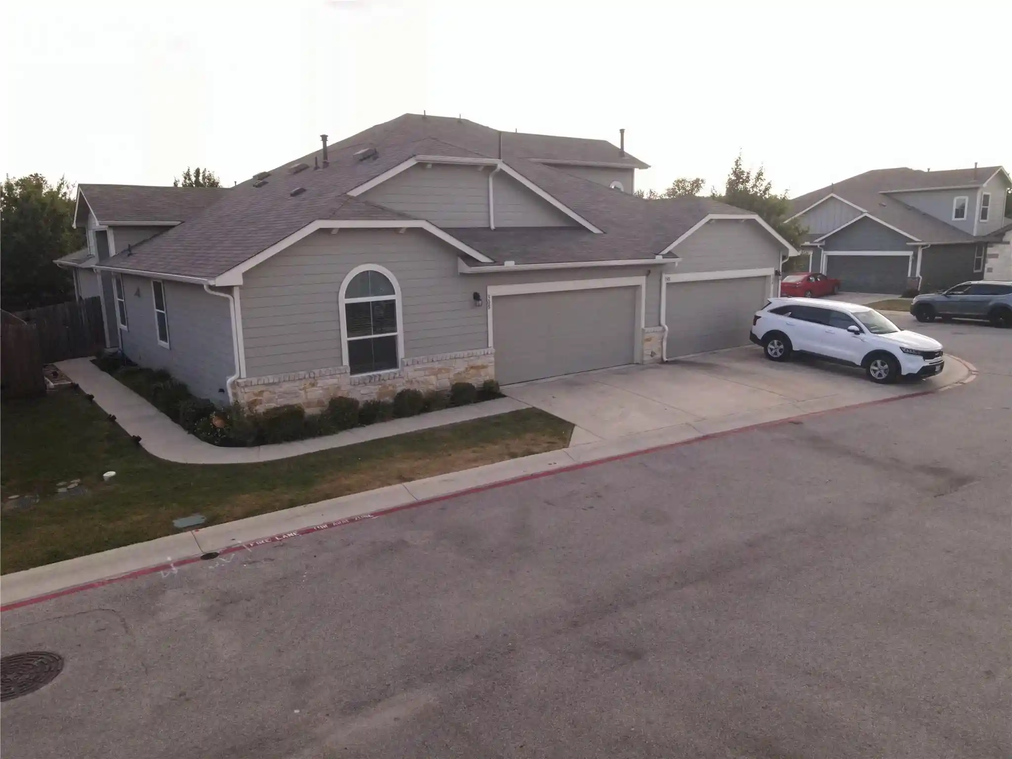 Listing Photo 2 - Condo for sale in 1501 Gropius Ln located at 1501 Gropius Ln, Pflugerville, TX 78660 - Unit #30B