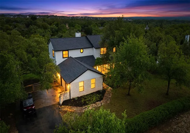 36th image of 612 Canyon Rim Dr, Dripping Springs, TX 78620 | MLS# 6250883