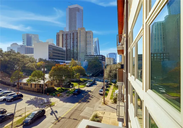 5th image of 908 Nueces St, Austin, TX 78701