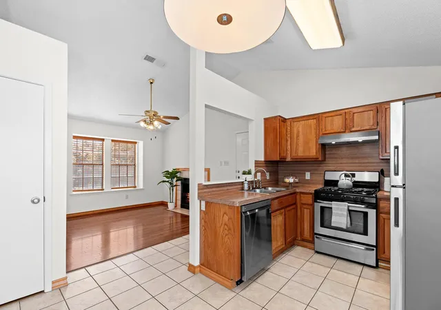27th image of 11821 Bittern Holw #12, Austin, TX 78758 | MLS# 8271582
