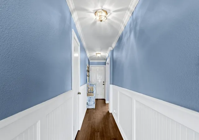 Photo 3 of Sale Pending at 808 Minturn Ln, Austin, TX 78748 | MLS# 9380663 | Listing updated on 2026-09-06