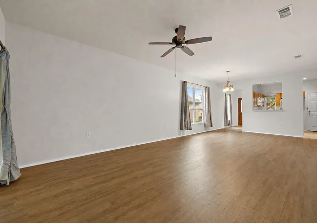 Photo 4 of Single family home for sale at 108 Farm Hl Dr, Georgetown, TX 78633 | MLS# 4484070 | Listing updated on 2026-10-08