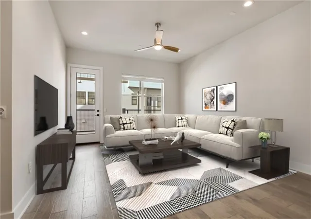 Listing Photo 5 - Condo for sale in building located at 3905 Vantage Dr, Austin, TX 78731