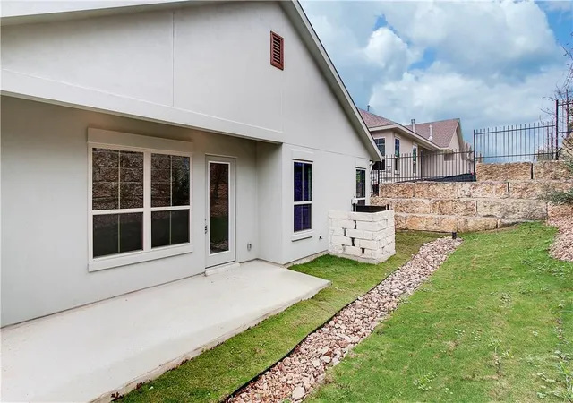 16th image of 107 Cartwheel Bnd #49, Austin, TX 78738 | MLS# 3996558