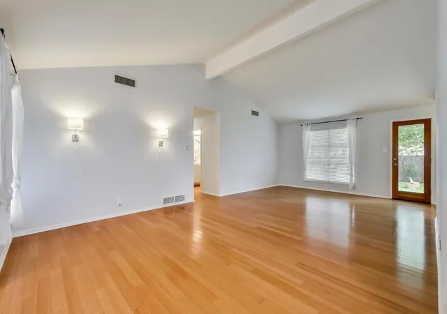 2nd image of 8208 Stillwood Ln, Austin, TX 78757 | MLS# 4341119