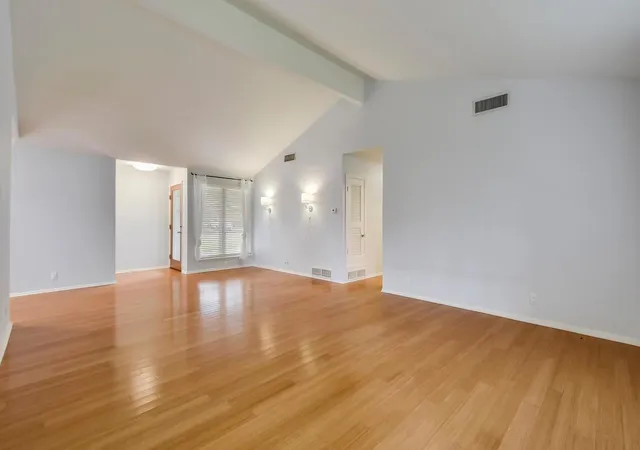 5th image of 8208 Stillwood Ln, Austin, TX 78757 | MLS# 4341119