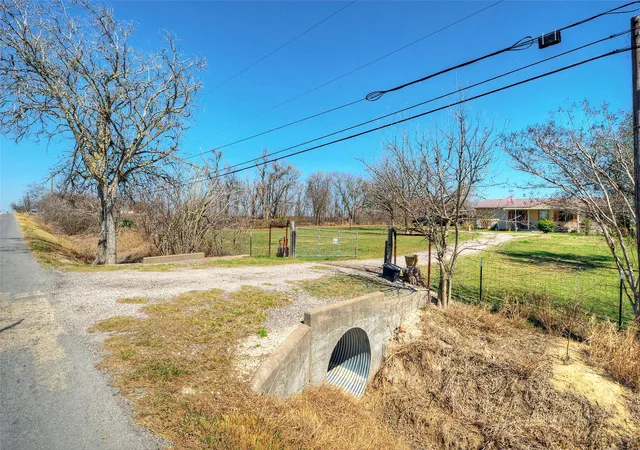 4th image of 901 County Road 134 Rd, Hutto, TX 78634 | MLS# 5164334